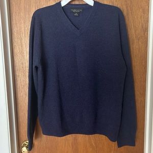 Navy Blue Cashmere V-neck Sweater The Men’s Store at Bloomingdale’s